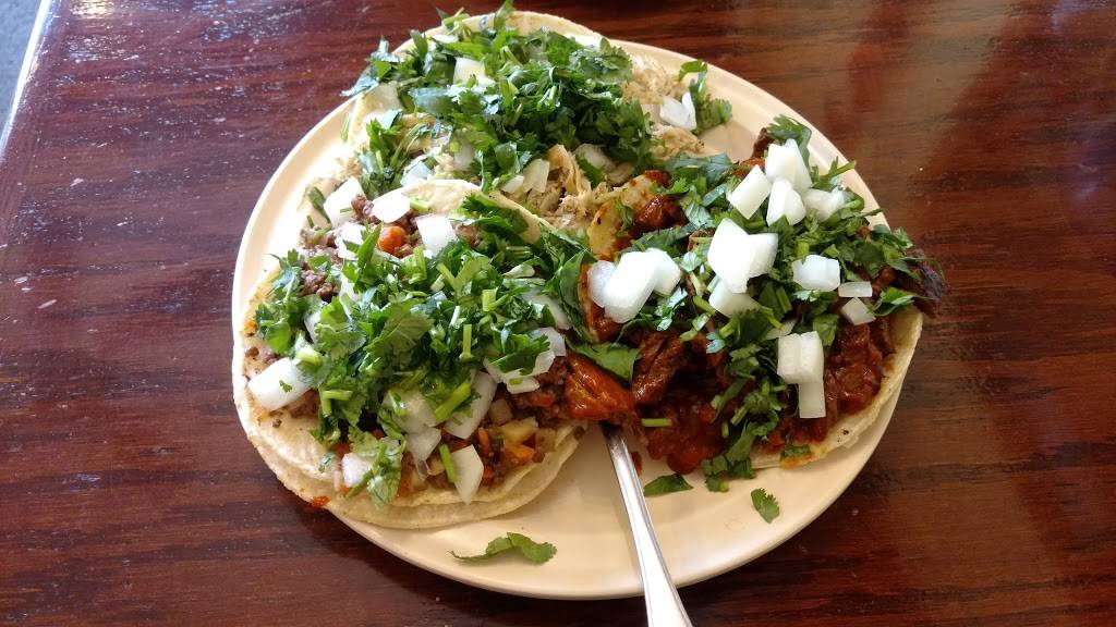 Pueblo Nuevo | restaurant | 4342 N Central Ave, Chicago, IL 60634, USA | 7732838058 OR +1 773-283-8058