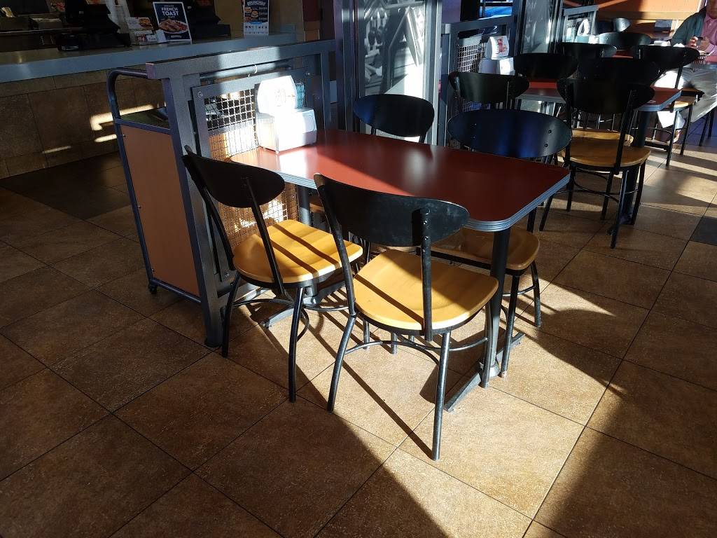 Jack in the Box | restaurant | 2277 W Sam Houston Pkwy N, Houston, TX 77043, USA | 7138277618 OR +1 713-827-7618