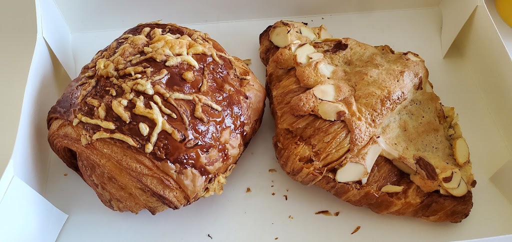 Cremcrittos Patisserie | bakery | 3755 S Lake Forest Dr #600, McKinney, TX 75070, USA | 2148563007 OR +1 214-856-3007