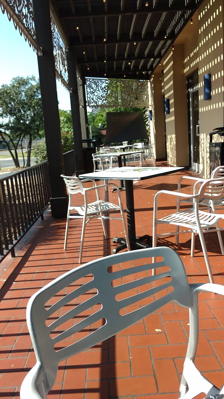 Taco Cabana | restaurant | 543 W Malone Ave, San Antonio, TX 78214, USA | 2105348533 OR +1 210-534-8533