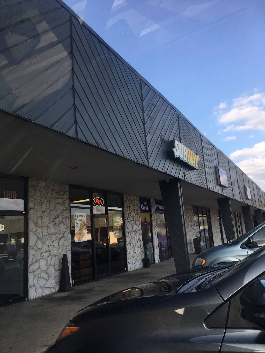 Subway | restaurant | 1823 Plantside Dr, Louisville, KY 40299, USA | 5024990820 OR +1 502-499-0820