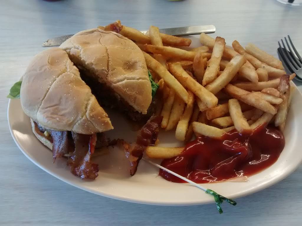 16th Avenue Diner | restaurant | 207 NE 16th Ave, Gainesville, FL 32601, USA | 3523780600 OR +1 352-378-0600