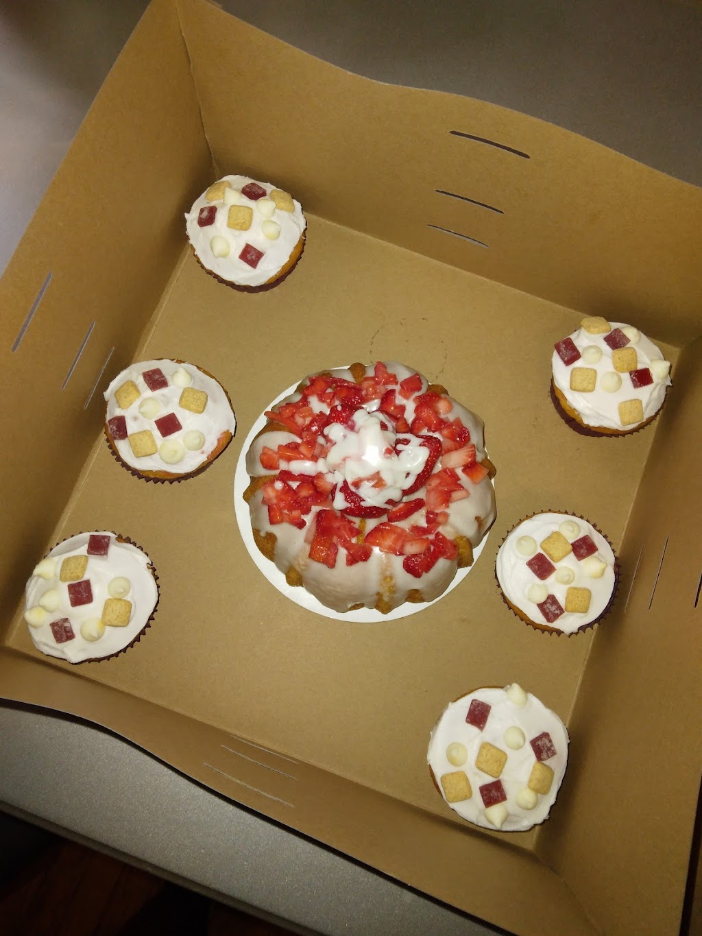 Purple Kisses Café & Bakery. | restaurant | N Hirst St, Philadelphia, PA 19151, USA | 2679823295 OR +1 267-982-3295