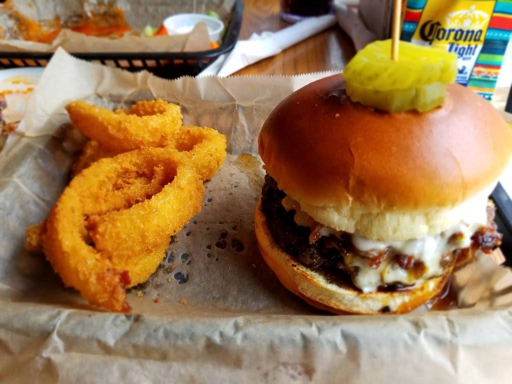 The Loaded Goat | restaurant | 247 City Hall St, Mt Airy, NC 27030, USA | 3367553627 OR +1 336-755-3627