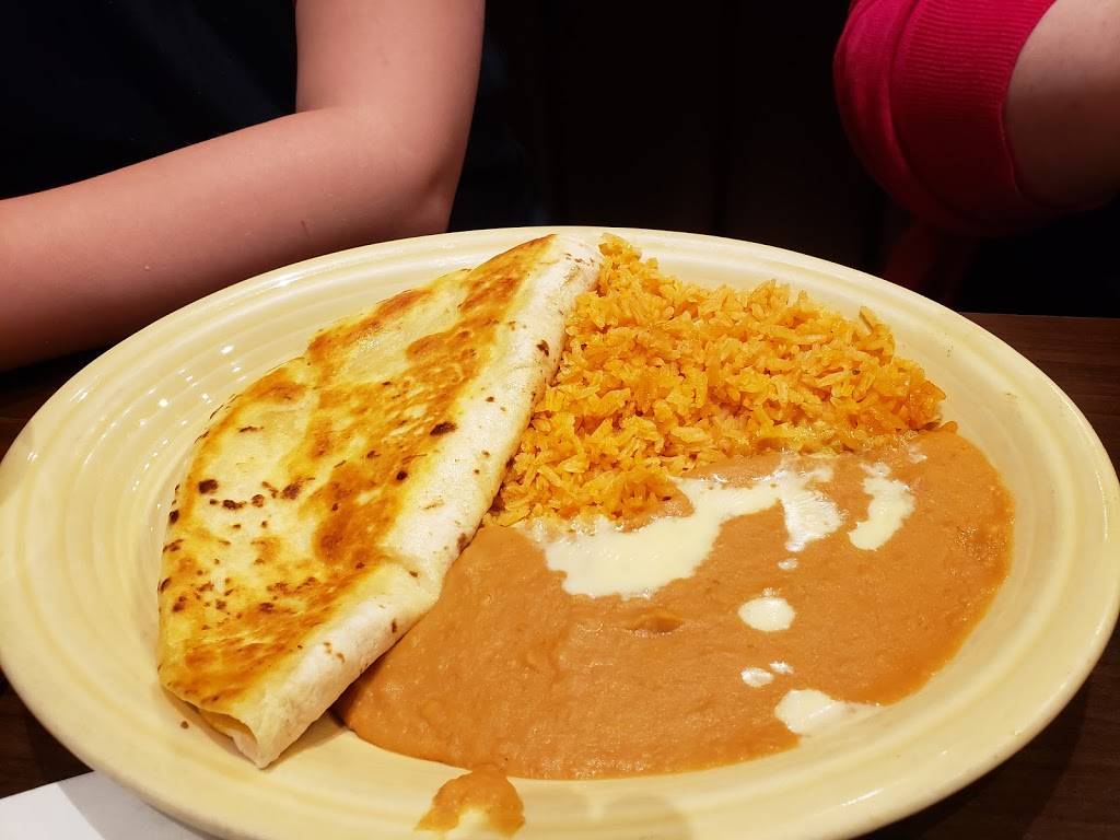 Fiesta Time Amigos Mexican Grill | restaurant | 135 S English Station Rd, Louisville, KY 40245, USA | 5022547755 OR +1 502-254-7755