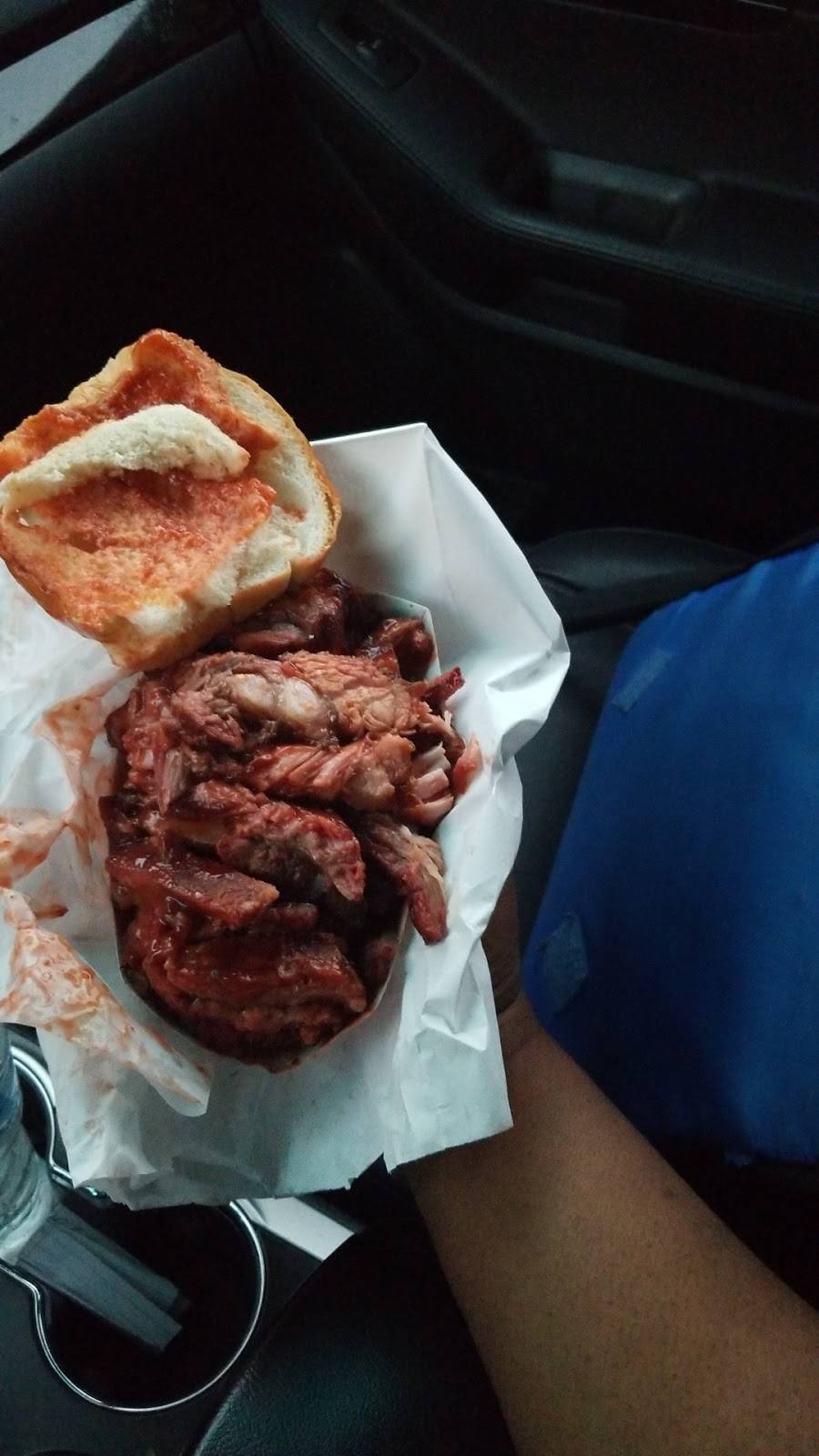 Joes BBQ & Fish | restaurant | 350 N Wolf Rd, Hillside, IL 60162, USA | 7084499995 OR +1 708-449-9995