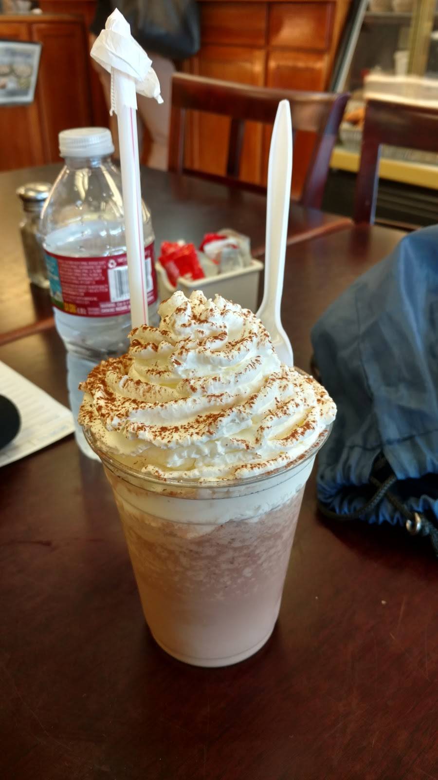 Rendez Vous French Bakery and Cafe | restaurant | 3330 East Coast Hwy, Corona Del Mar, CA 92625, USA | 9497918730 OR +1 949-791-8730