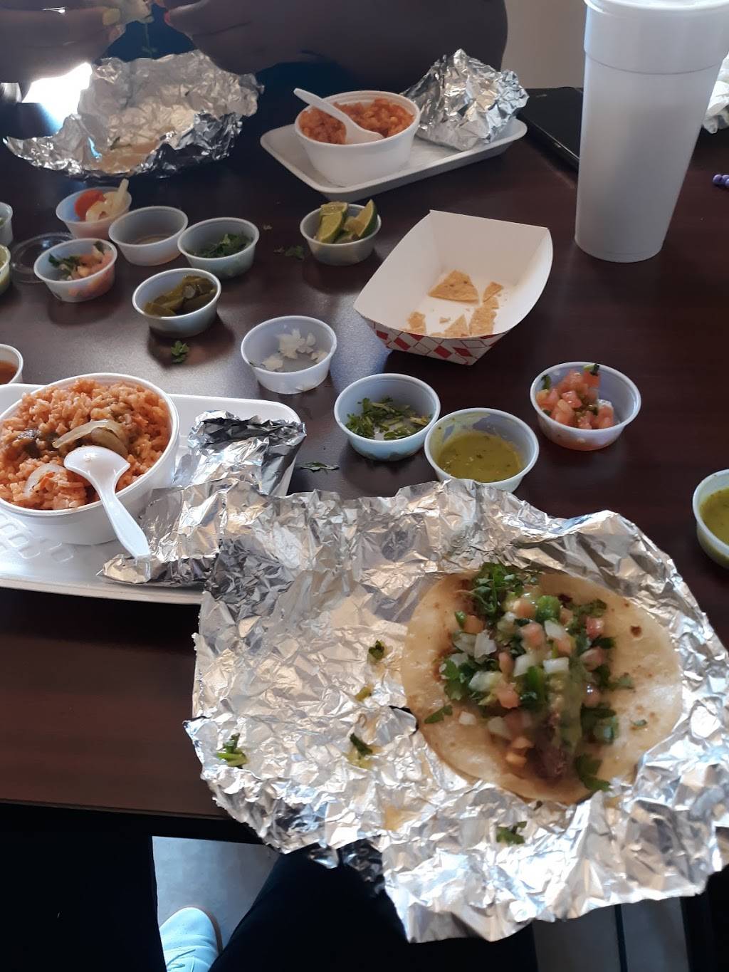 Tacos Kissi Mexican Restaurant | restaurant | 2720 W Bethany Home Rd, Phoenix, AZ 85017, USA | 6022964936 OR +1 602-296-4936