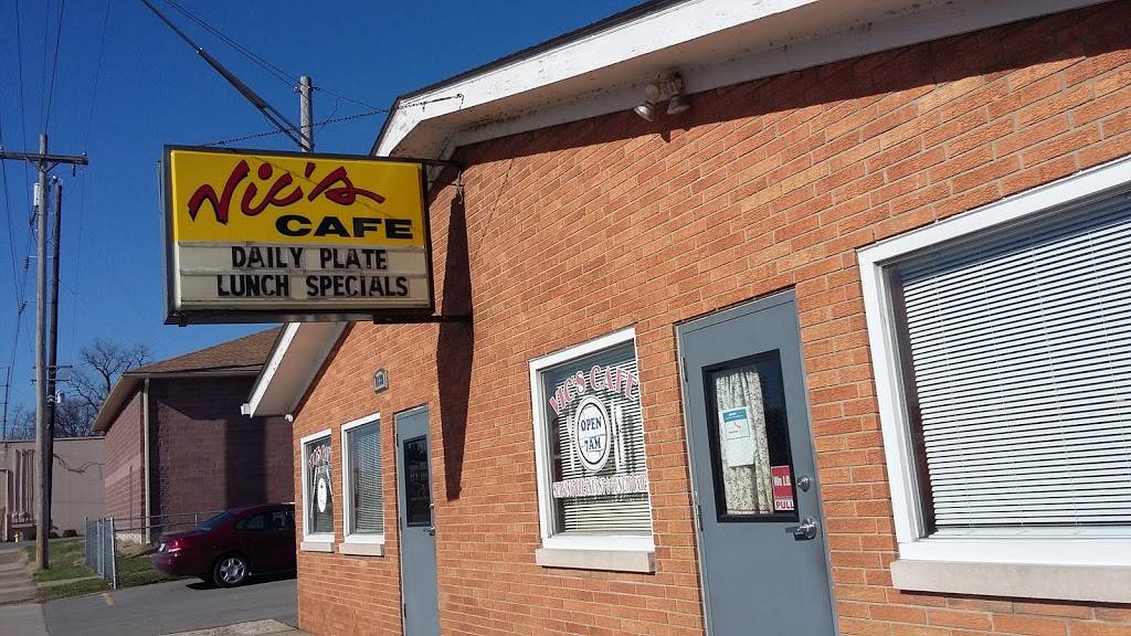 Vics Cafe | restaurant | 1839 E Market St, New Albany, IN 47150, USA | 8129444338 OR +1 812-944-4338