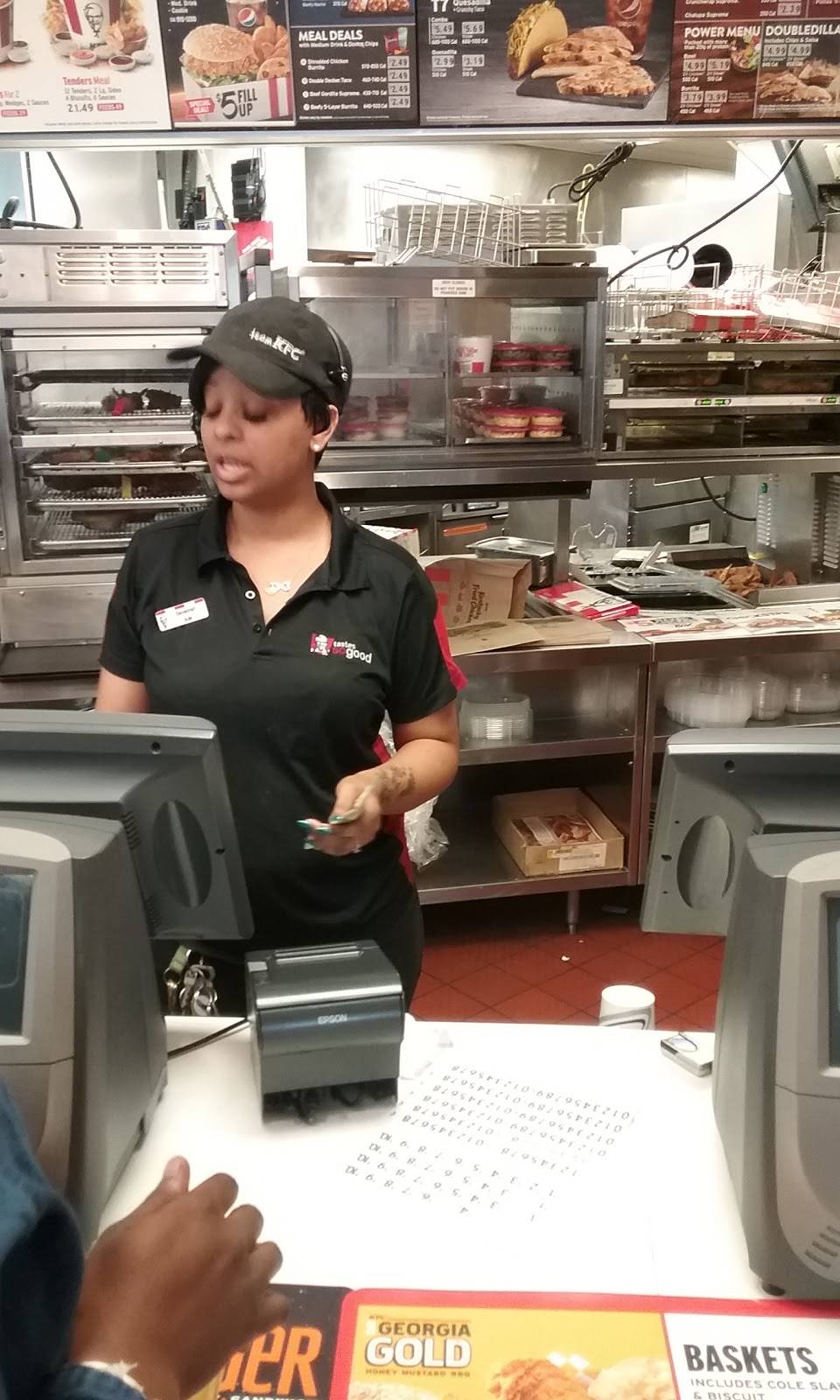 Taco Bell | restaurant | 2401 N Meridian St, Indianapolis, IN 46208, USA | 3179232014 OR +1 317-923-2014