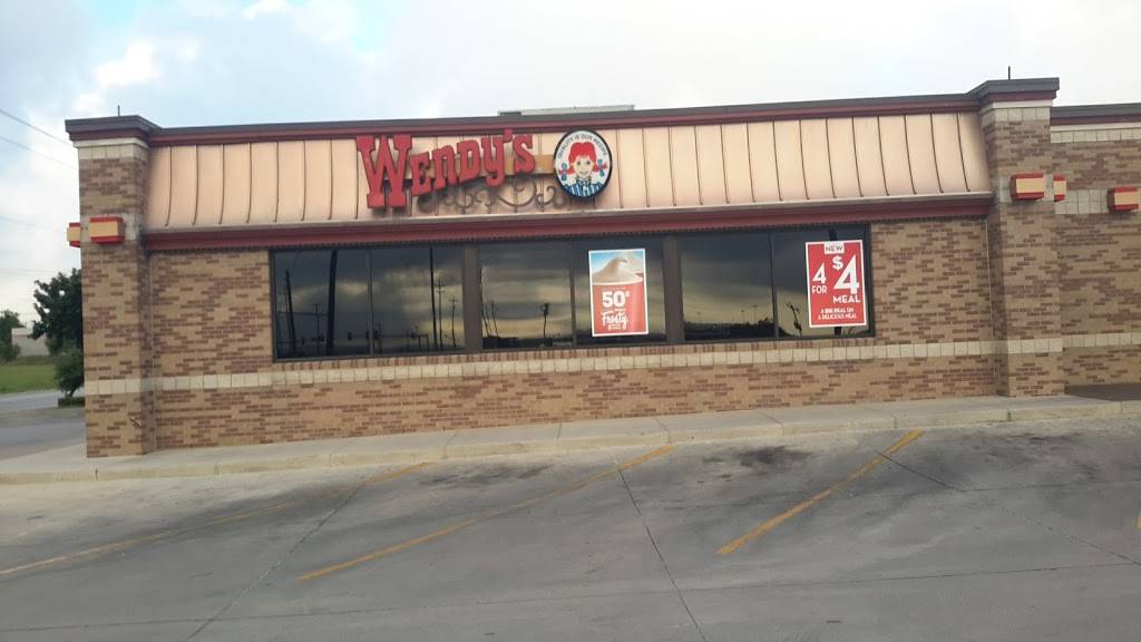 Wendys | restaurant | 16611 Nacogdoches Rd, San Antonio, TX 78247, USA | 2106550567 OR +1 210-655-0567