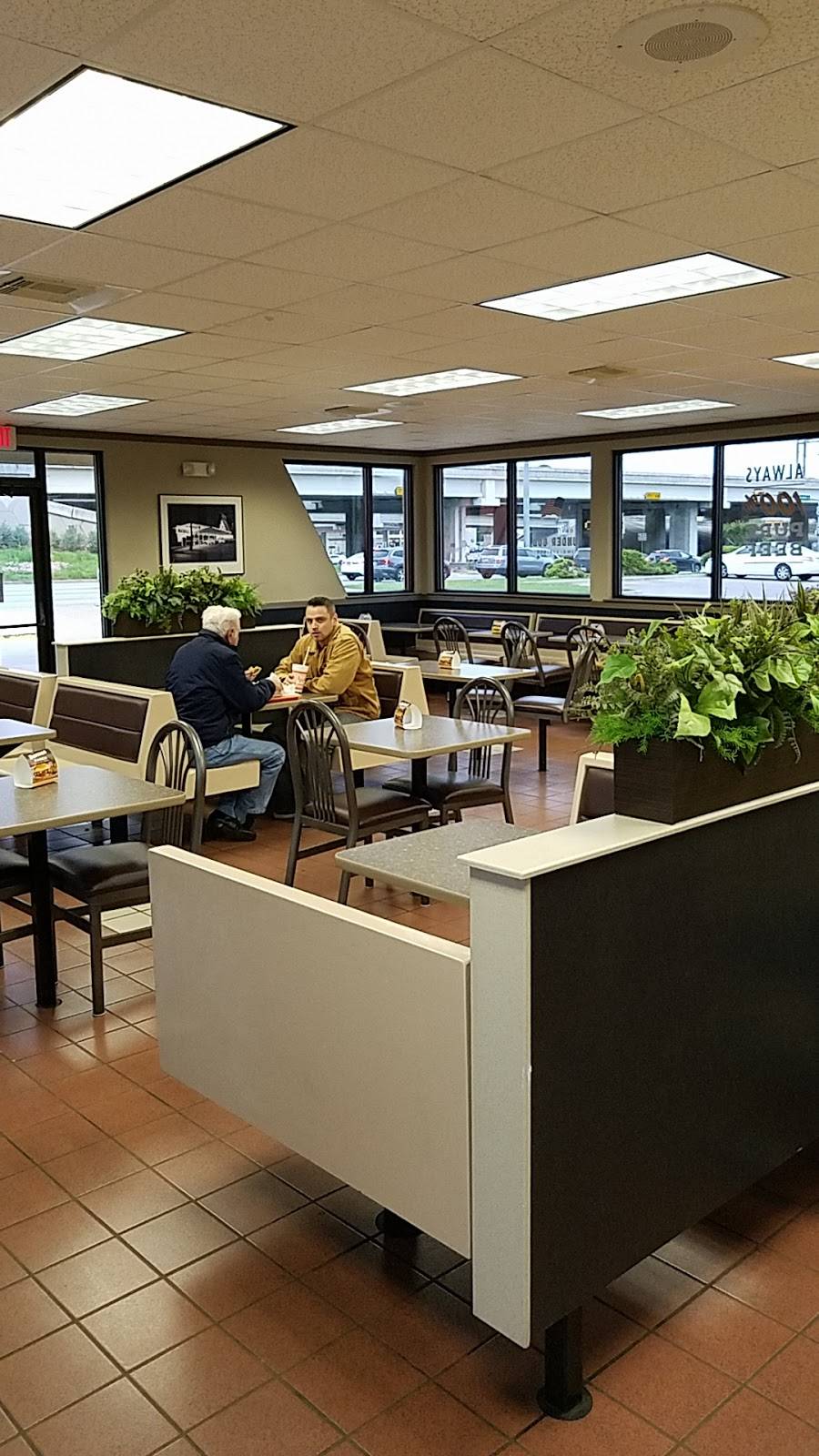 Whataburger | restaurant | 1908 W Ben White Blvd, Austin, TX 78704, USA | 5127070941 OR +1 512-707-0941