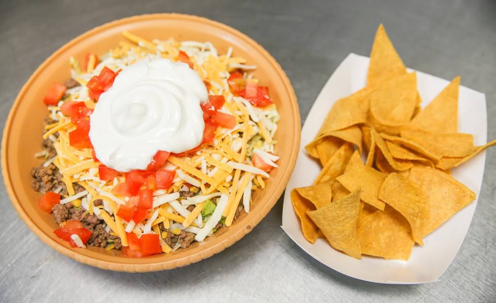 Vasquez Delicatessen | restaurant | 620 E Main St, Vacaville, CA 95688, USA | 7074482950 OR +1 707-448-2950