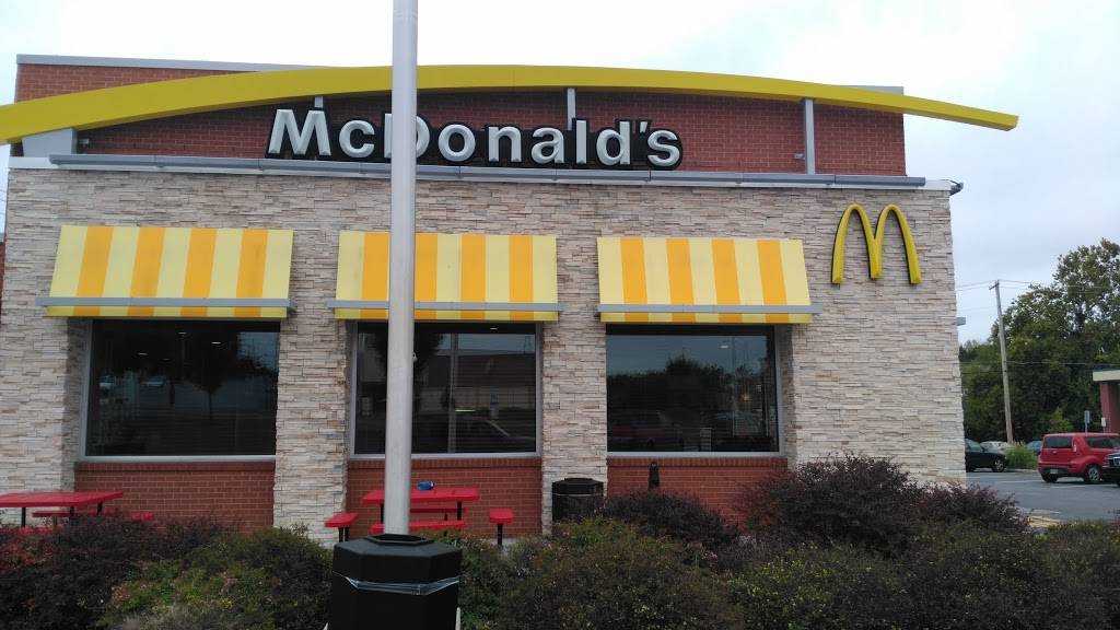 McDonalds | cafe | 170 Northern Ave, Hagerstown, MD 21742, USA | 3017902393 OR +1 301-790-2393