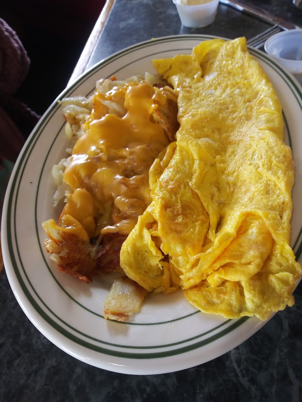 84th Classic Cafe | restaurant | 1650 S 84th St, West Allis, WI 53214, USA | 4149889827 OR +1 414-988-9827