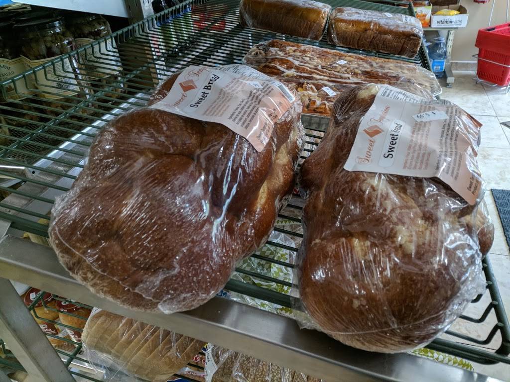 Tiny Treats European Deli | restaurant | Rd West, 745 Concession Rd 16 W, Penetanguishene, ON L9M 1R3, Canada | 7055334774 OR +1 705-533-4774