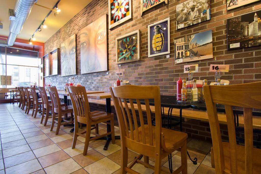 Janiks Cafe | restaurant | 2011 W Division St, Chicago, IL 60622, USA | 7732767930 OR +1 773-276-7930