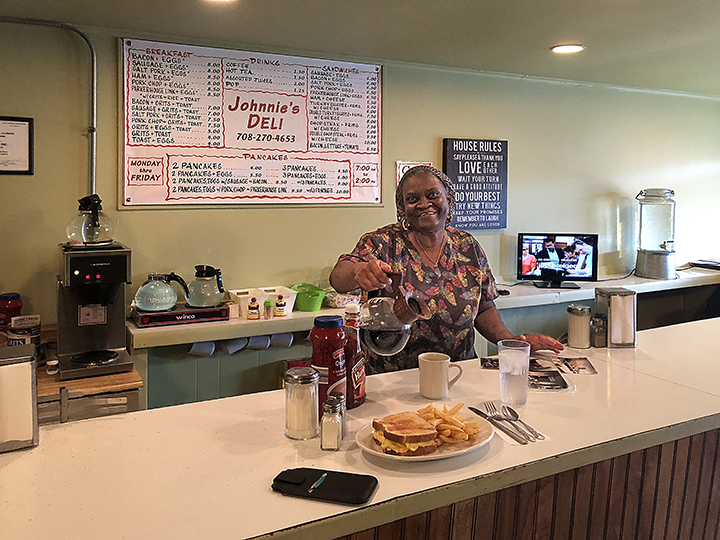 Johnnies Deli | cafe | 3316 139th St, Robbins, IL 60472, USA | 7082704653 OR +1 708-270-4653