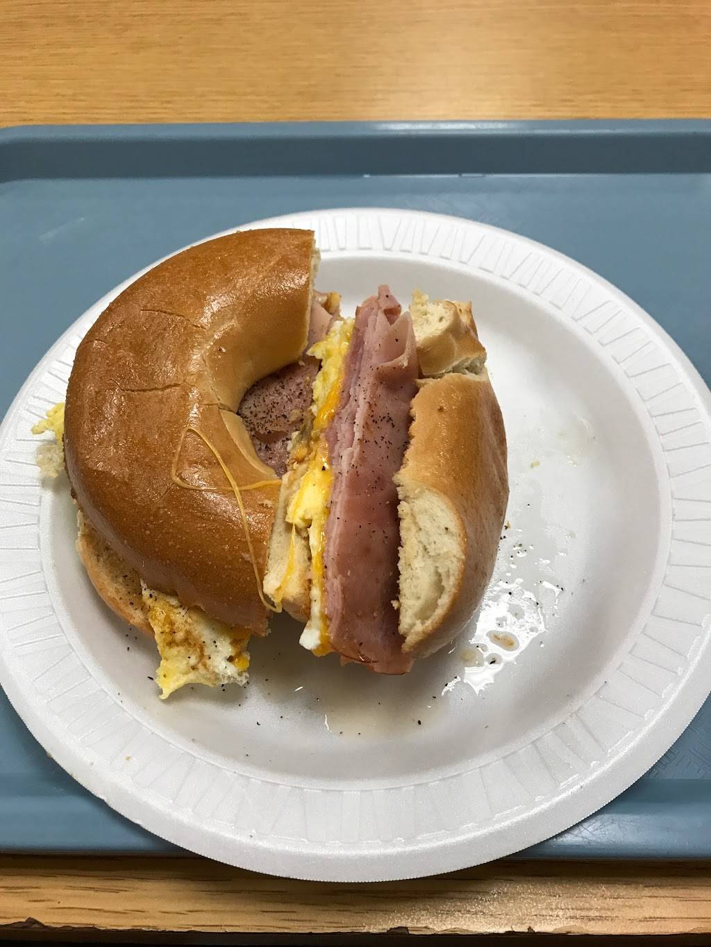 Kirbies Grill and Cafe | restaurant | 410 W Redwood St, Baltimore, MD 21201, USA | 4105289500 OR +1 410-528-9500