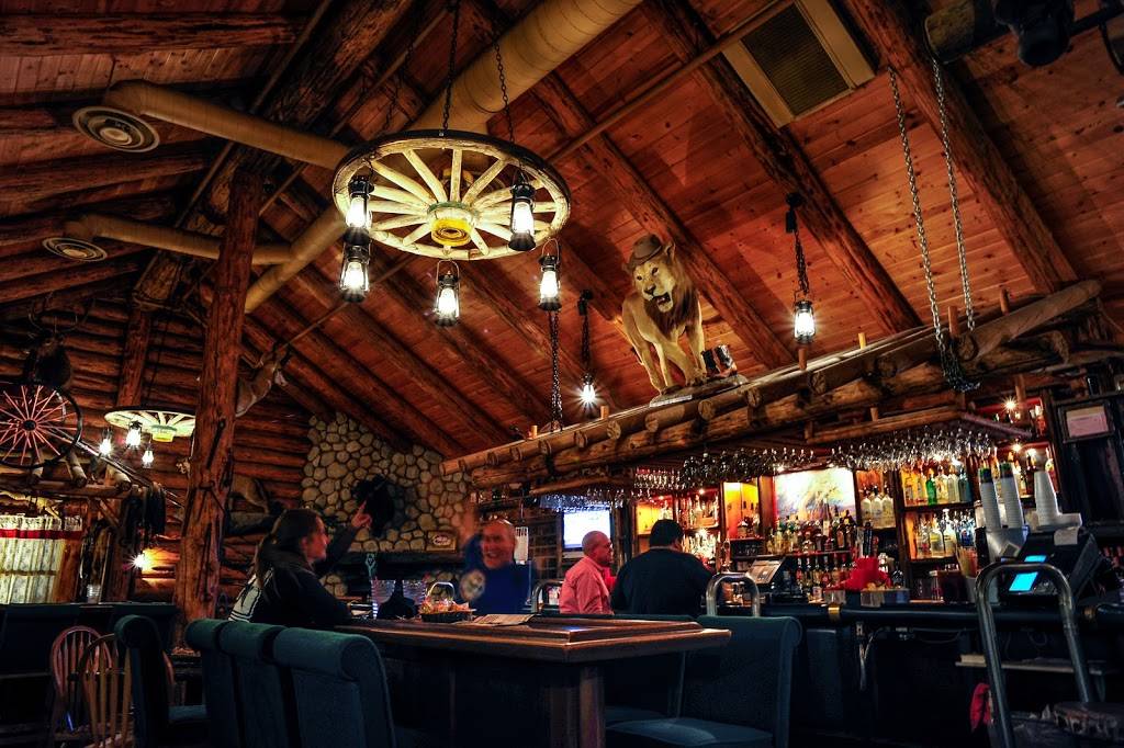 A J Spurs Saloon & Dining Hall | restaurant | 350 E Hwy 246, Buellton, CA 93427, USA | 8056861655 OR +1 805-686-1655