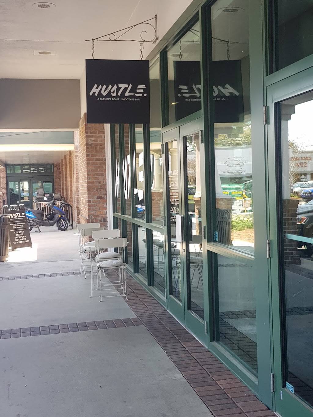 Hustle Smoothie Bar & Market | restaurant | were right next to sunglass hut!!!, 1240 Belk Dr Suite 100, Mt Pleasant, SC 29464, USA | 8438005122 OR +1 843-800-5122