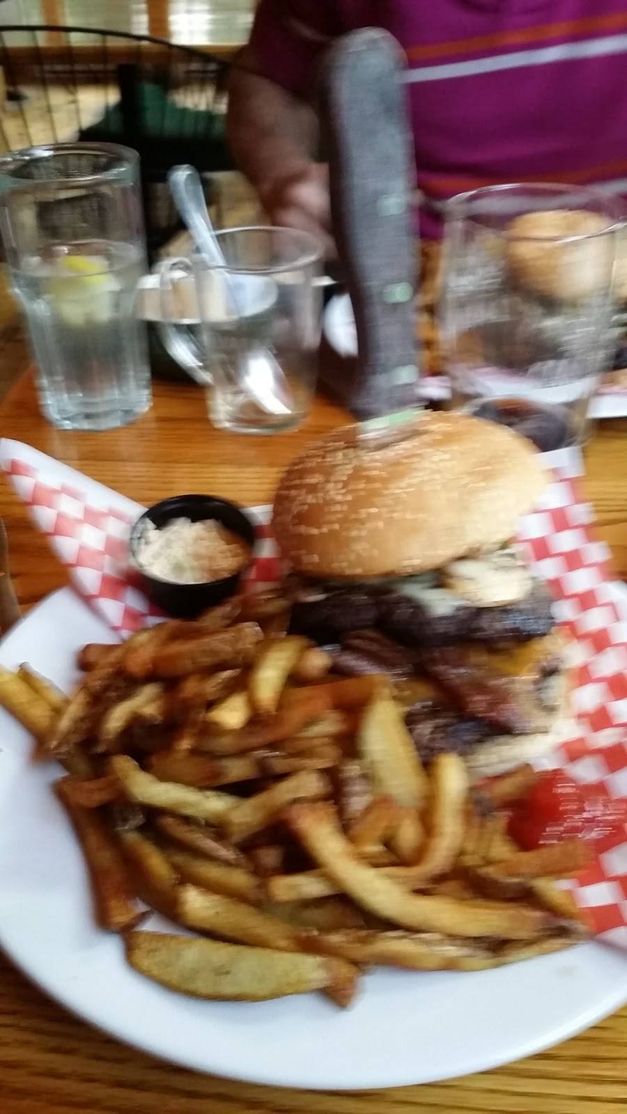 FireHall Food Fun and Friends | restaurant | 40 St Lawrence St W, Madoc, ON K0K 2K0, Canada | 5196542123 OR +1 519-654-2123