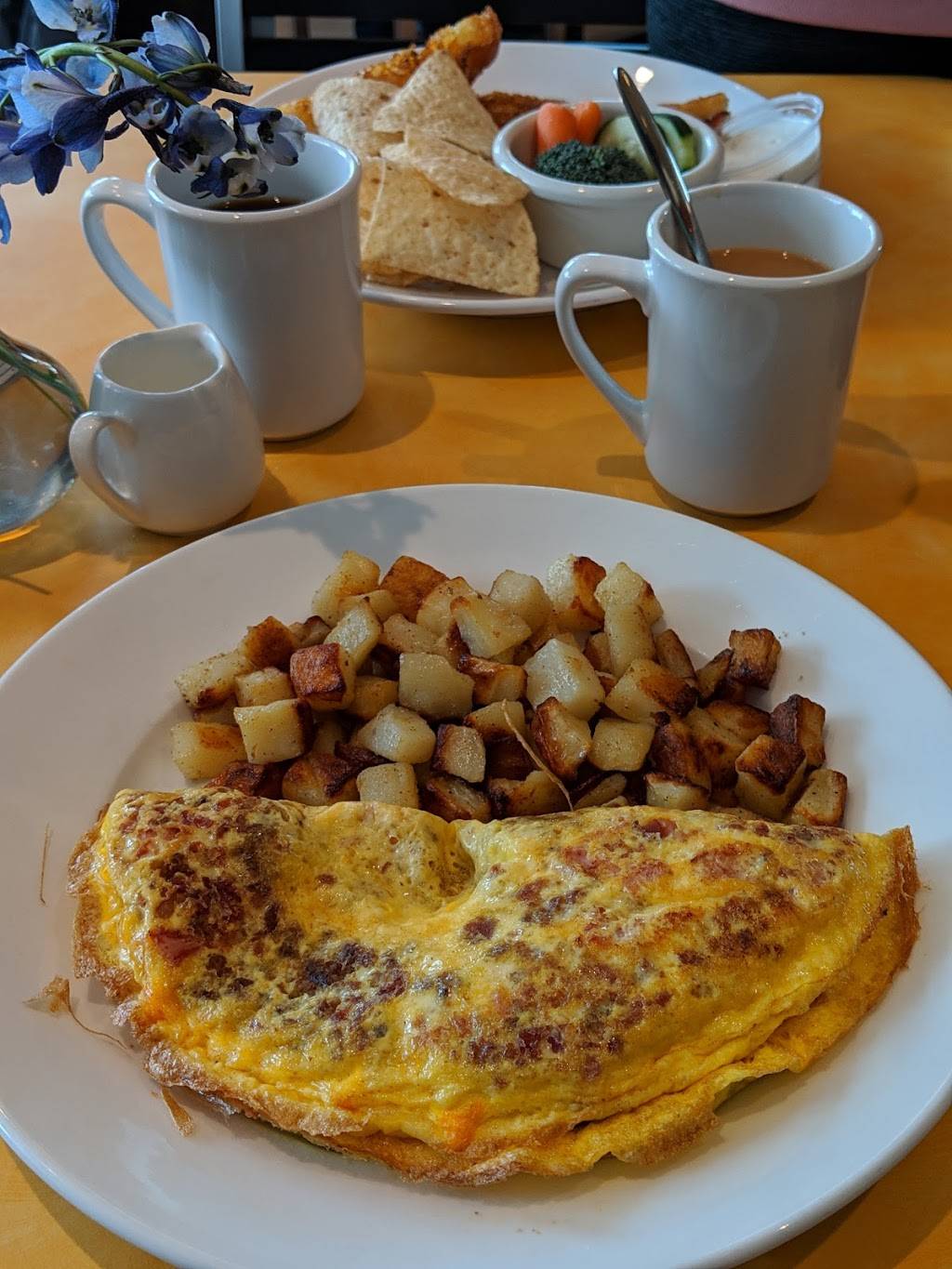 Half Day Cafe | restaurant | 8825 Wilkens Blvd, Mason, OH 45040, USA | 5132041965 OR +1 513-204-1965