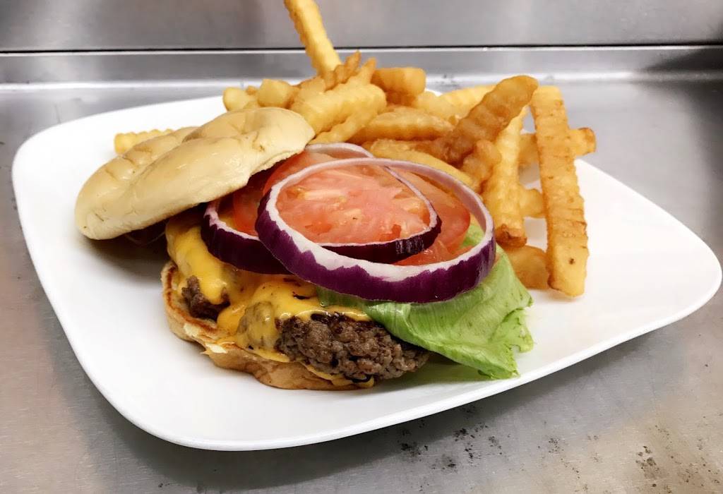 Gracie Bs | restaurant | 218 W Hill St, Thomson, GA 30824, USA | 7069628308 OR +1 706-962-8308