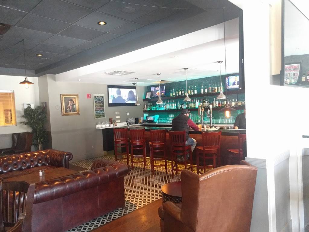 Coast Bar + Bistro | restaurant | 10 Water St, Brunswick, ME 04011, USA | 2073731824 OR +1 207-373-1824