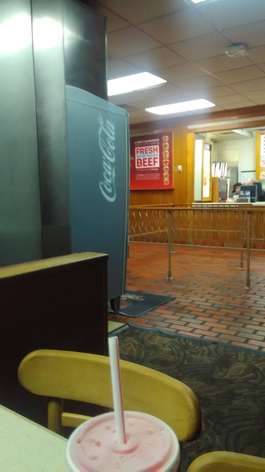 Wendys | restaurant | 4761 Navy Rd, Millington, TN 38053, USA | 9018728131 OR +1 901-872-8131