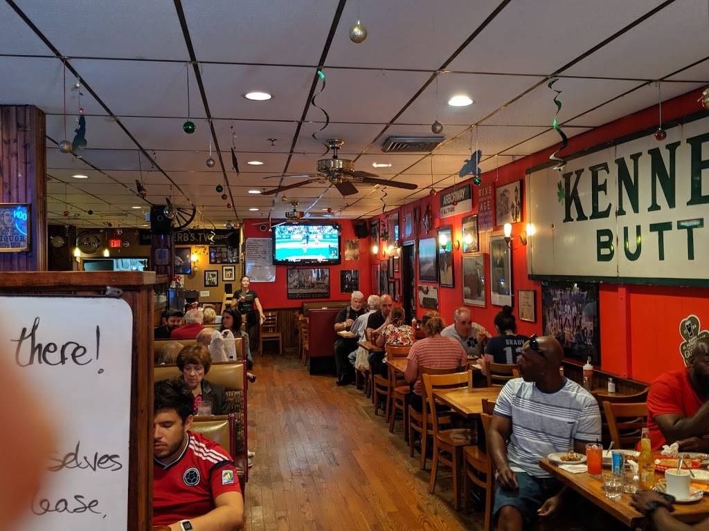 Galway House | restaurant | 710 Centre St, Jamaica Plain, MA 02130, USA | 6175249677 OR +1 617-524-9677