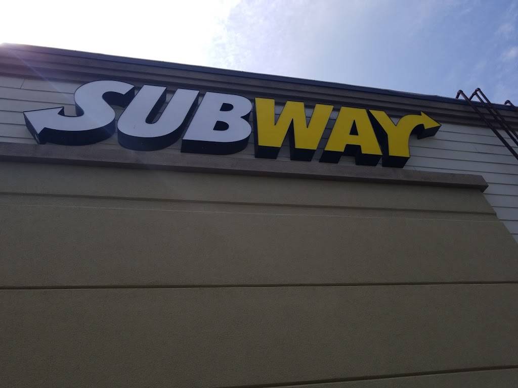 Subway | meal takeaway | 3380 SW Fascination Dr, Lees Summit, MO 64081, USA | 8167656353 OR +1 816-765-6353