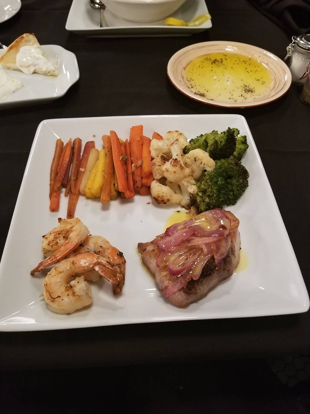 Symposium | restaurant | 890 Town Center Dr, Wilmington, NC 28405, USA | 9102399051 OR +1 910-239-9051