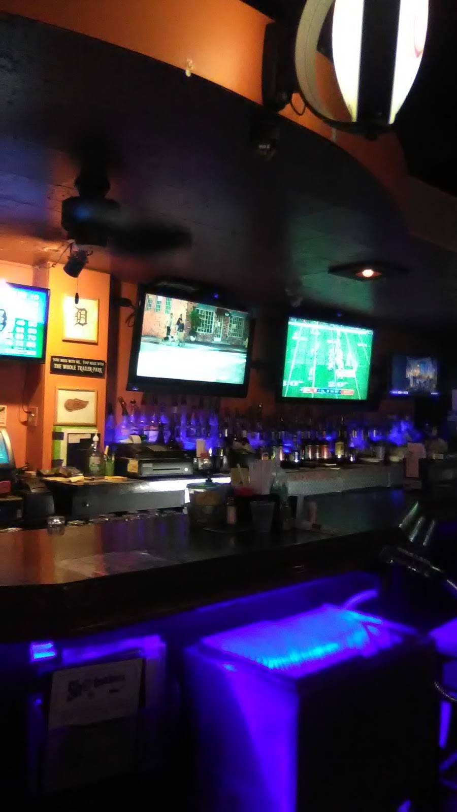 Shot Makers Sports Bar & Grill | restaurant | 12045 Dix Toledo Rd, Southgate, MI 48195, USA | 7342830005 OR +1 734-283-0005