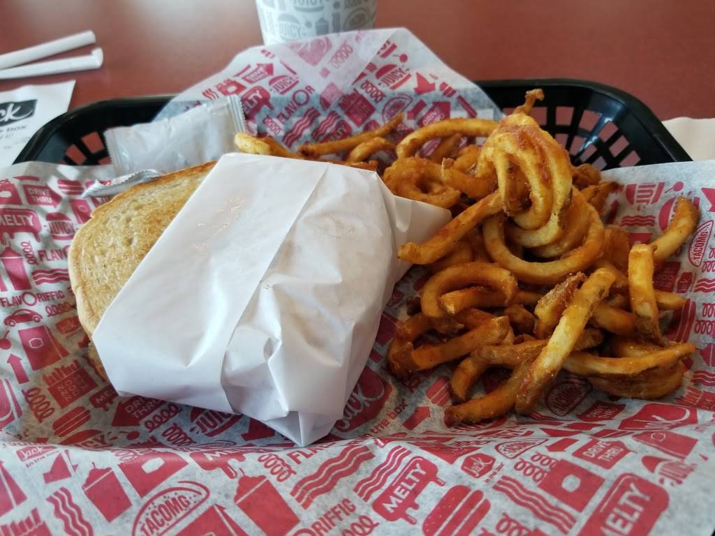 Jack in the Box | restaurant | 5775 W Pleasant Ridge Rd, Arlington, TX 76016, USA | 8174835812 OR +1 817-483-5812