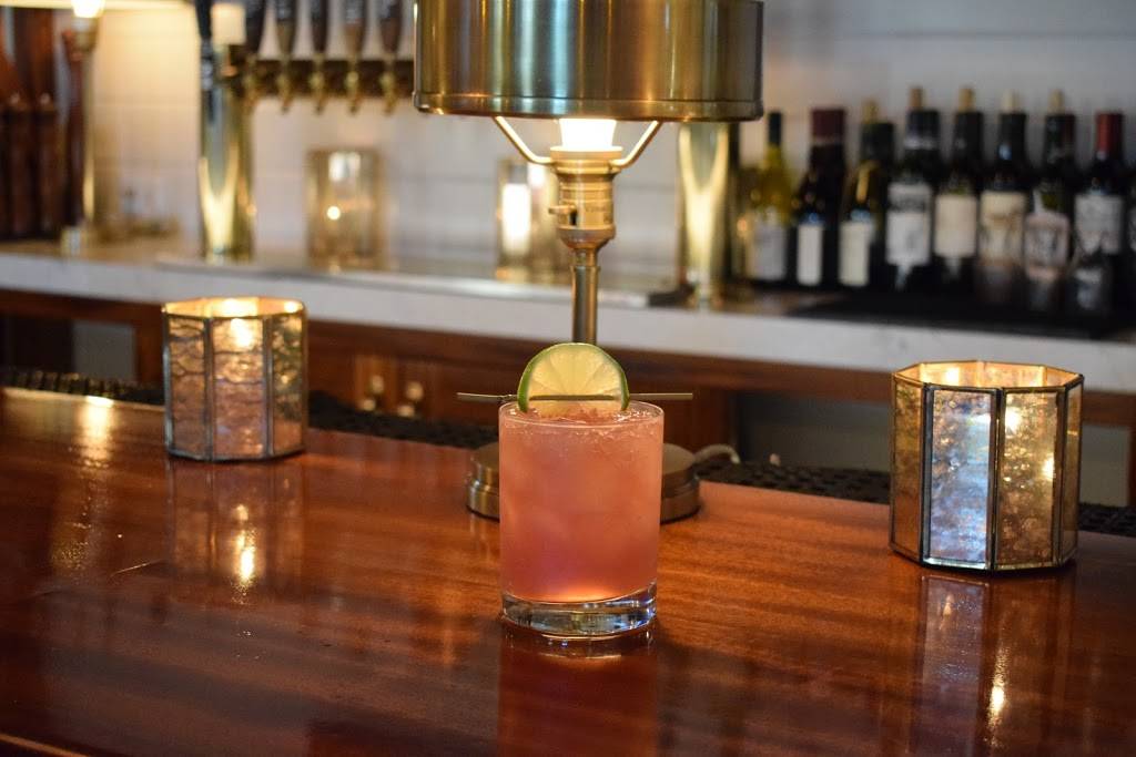 Surf Club | restaurant | 337 Thames St, Newport, RI 02840, USA | 4016195701 OR +1 401-619-5701