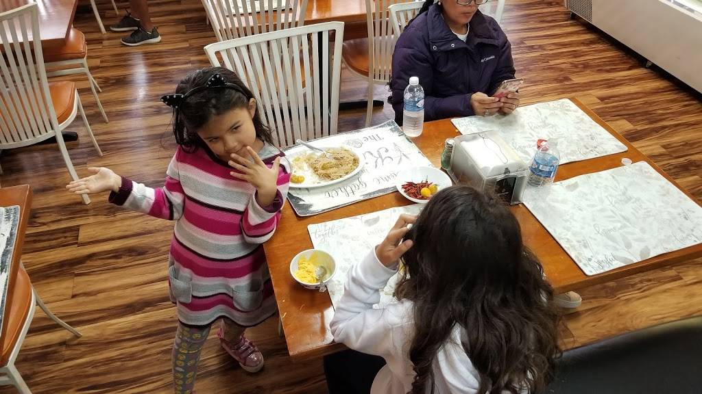 Beverlys Oriental Food Market | restaurant | 577 Deltona Blvd #5, Deltona, FL 32725, USA | 3868600016 OR +1 386-860-0016