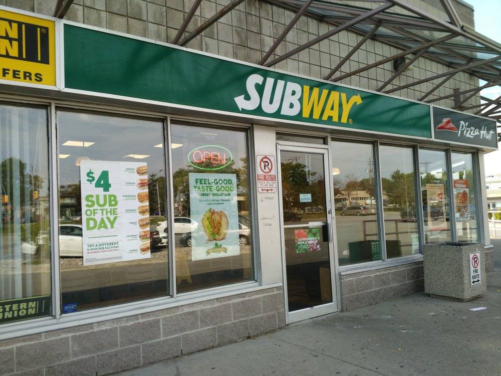 Subway | restaurant | Birchmount Plaza, 462 Birchmount Rd Unit 55, Scarborough, ON M1K 1N8, Canada | 4166982229 OR +1 416-698-2229
