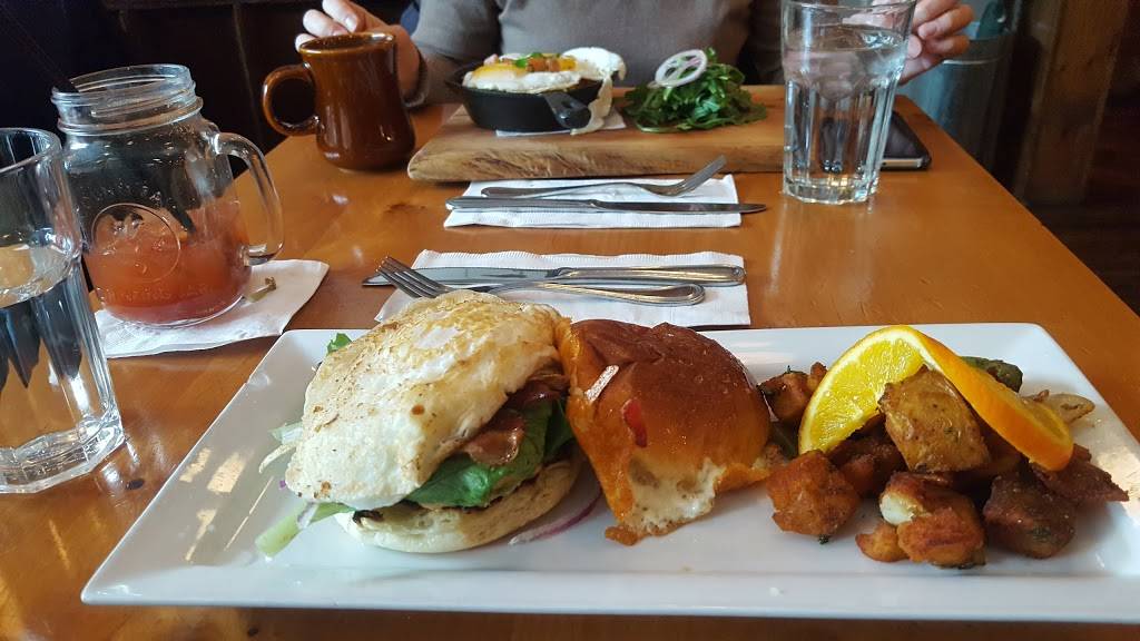 The Combine Reboot | restaurant | 162 Danforth Ave, Toronto, ON M4K 1N1, Canada | 4167928088 OR +1 416-792-8088