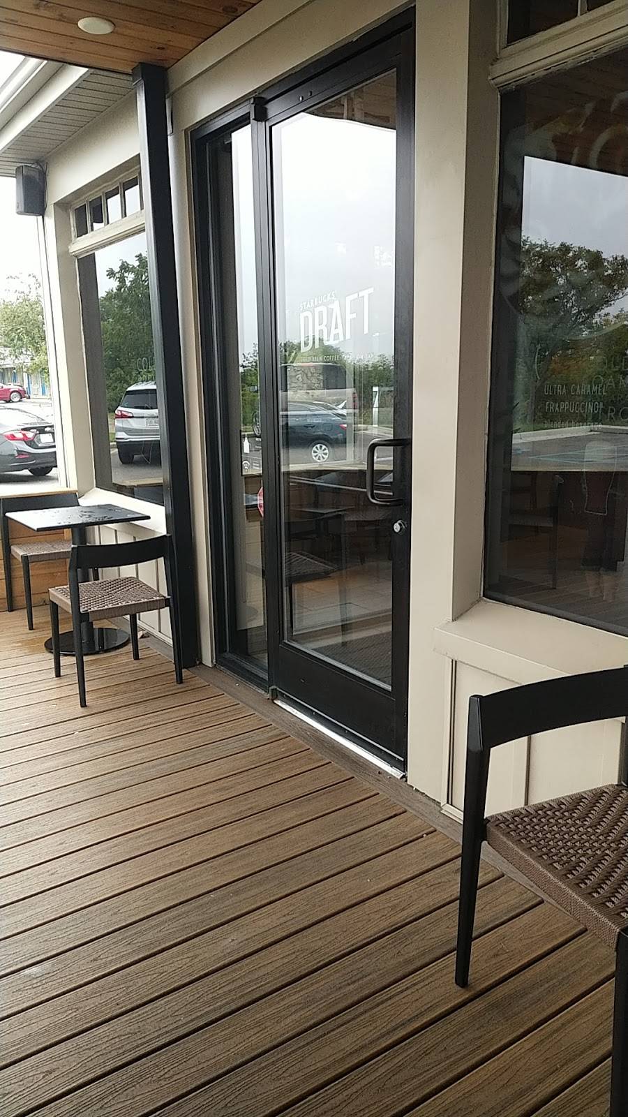 Starbucks | cafe | 1801 N W Ave, Jackson, MI 49202, USA | 5177823408 OR +1 517-782-3408