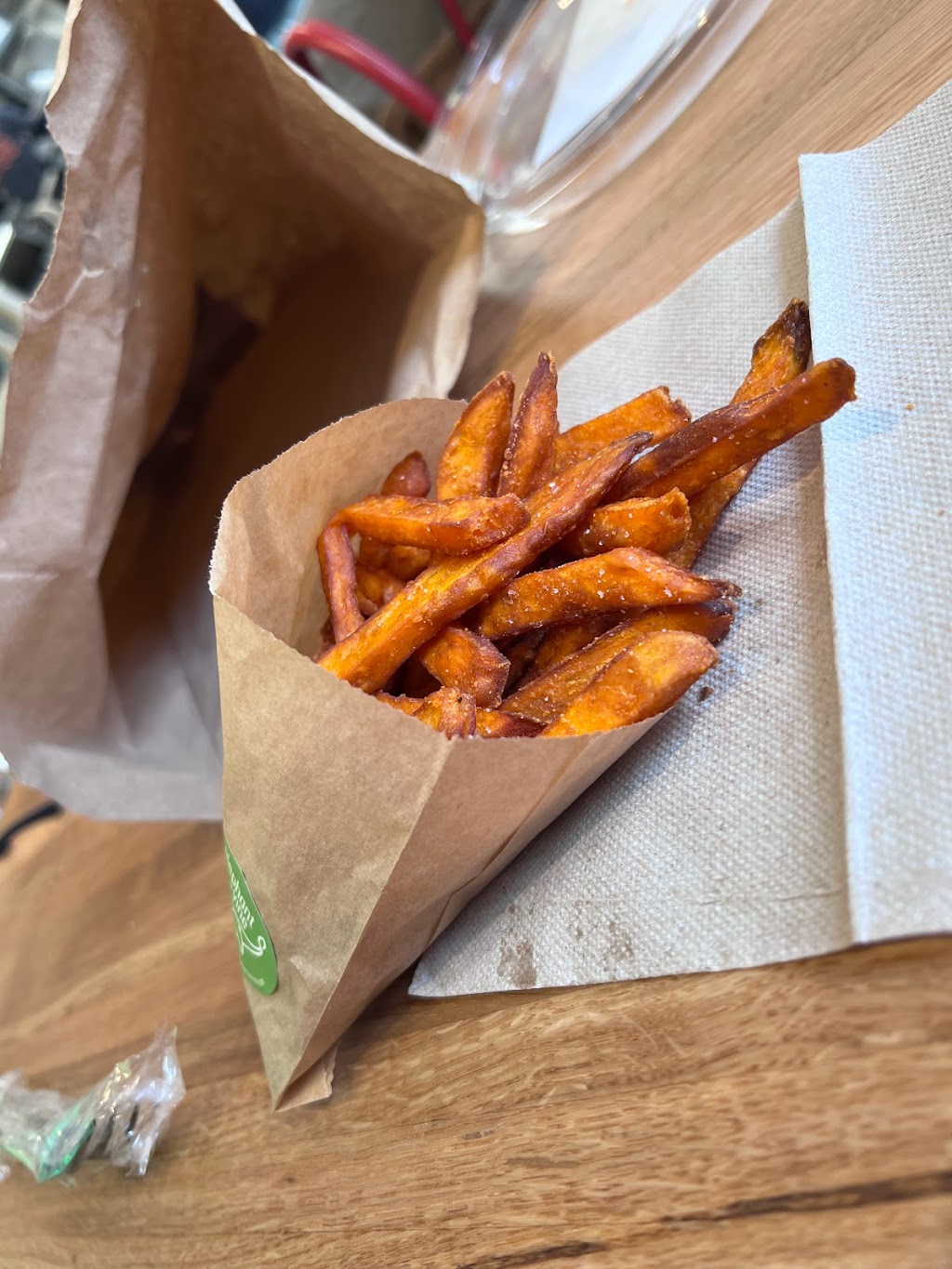 elephant + vine | restaurant | 719 Church St, Evanston, IL 60201, USA | 8475860223 OR +1 847-586-0223