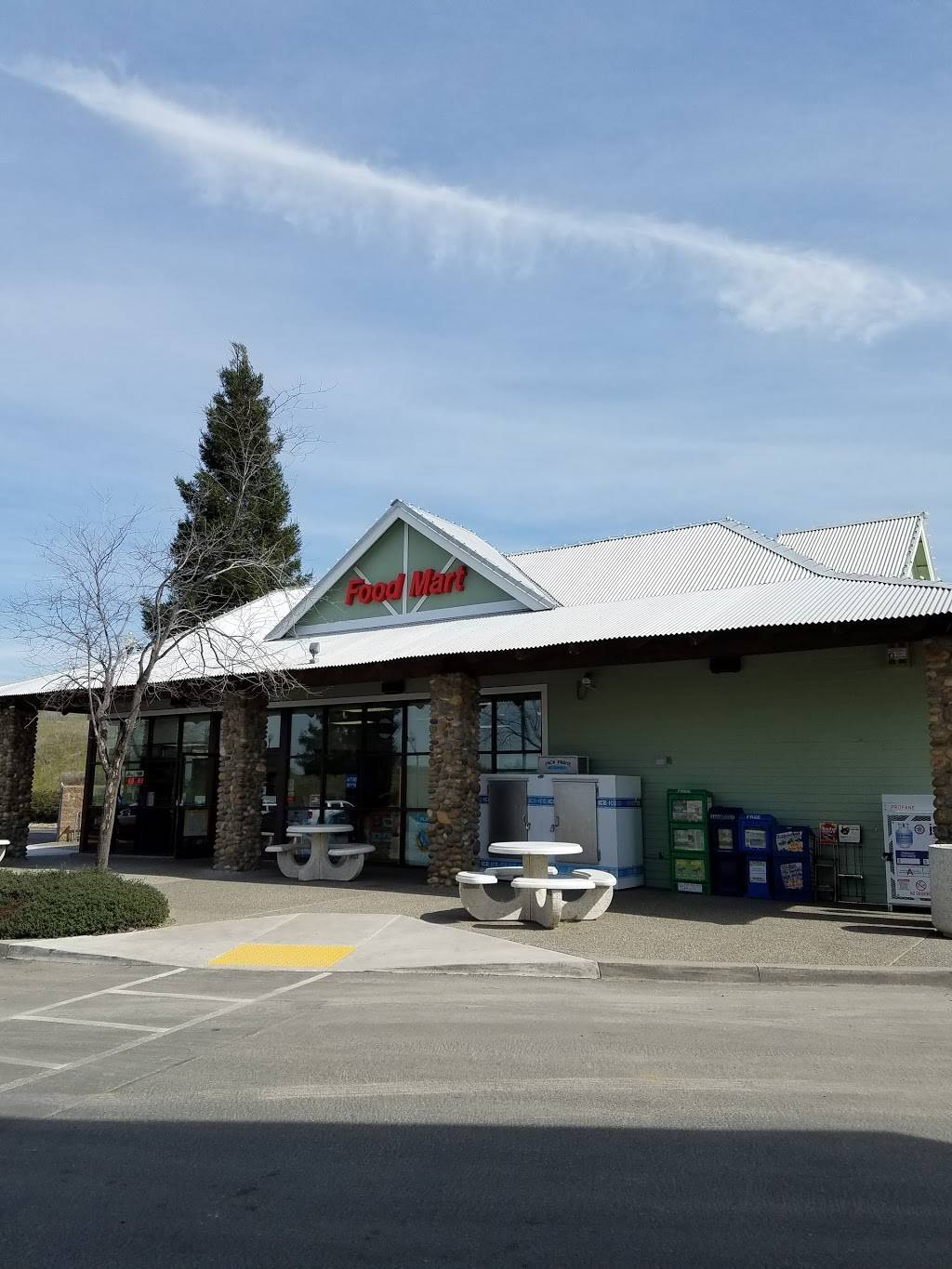 Pizza Factory | restaurant | 17836 N Friant Rd, Friant, CA 93626, USA | 5598224288 OR +1 559-822-4288