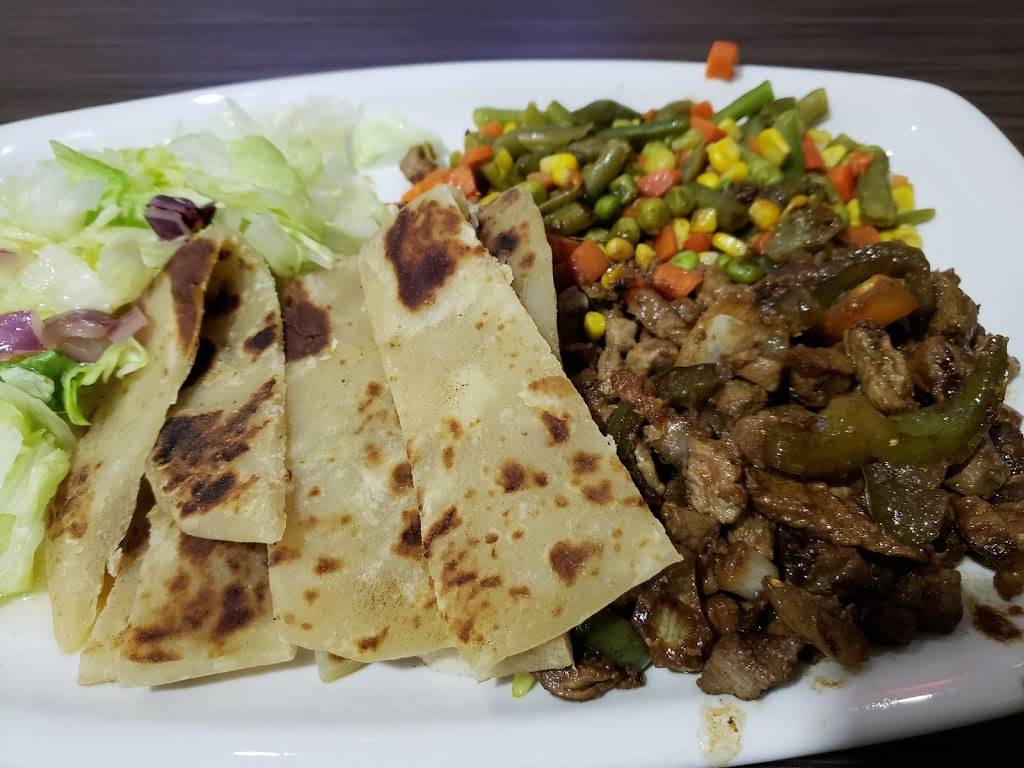 Hamdi Restaurant Somali Cuisine | restaurant | 18 Rexdale Blvd, Etobicoke, ON M9W 5Z3, Canada | 4167457888 OR +1 416-745-7888