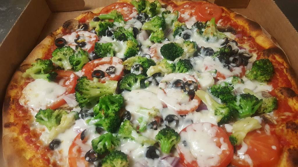 El Castillo Pizzeria & Tex Mex | restaurant | National Pike, 2138, 15616 US-40, Hagerstown, MD 21740, USA | 3015824727 OR +1 301-582-4727