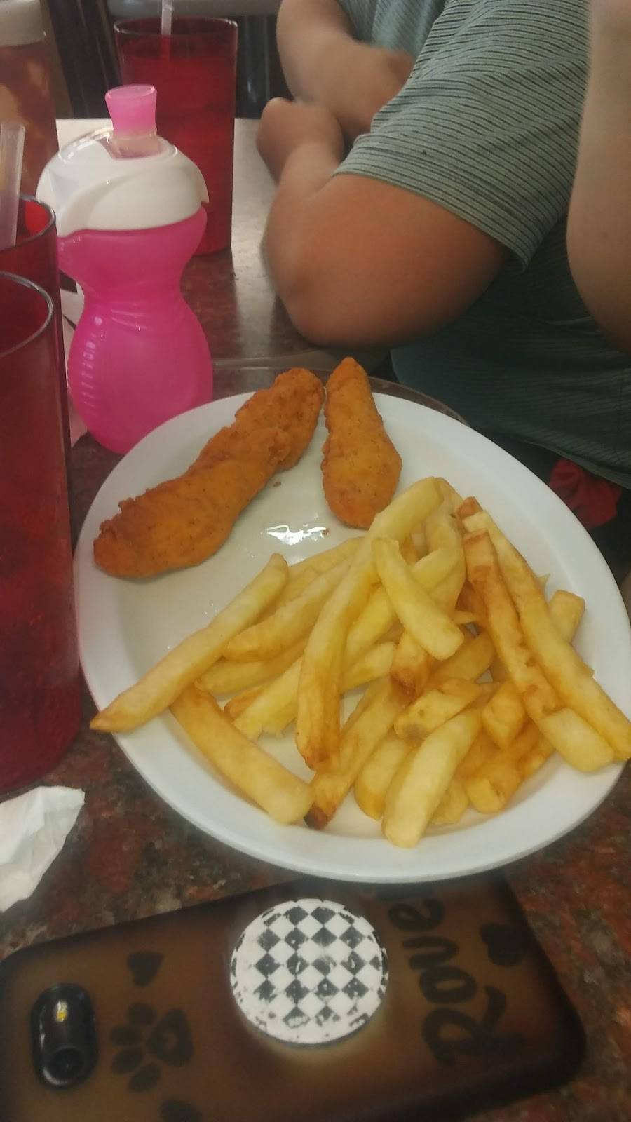 Moores Restaurant | restaurant | 7309 Old St Louis Rd, Belleville, IL 62223, USA | 6183978271 OR +1 618-397-8271