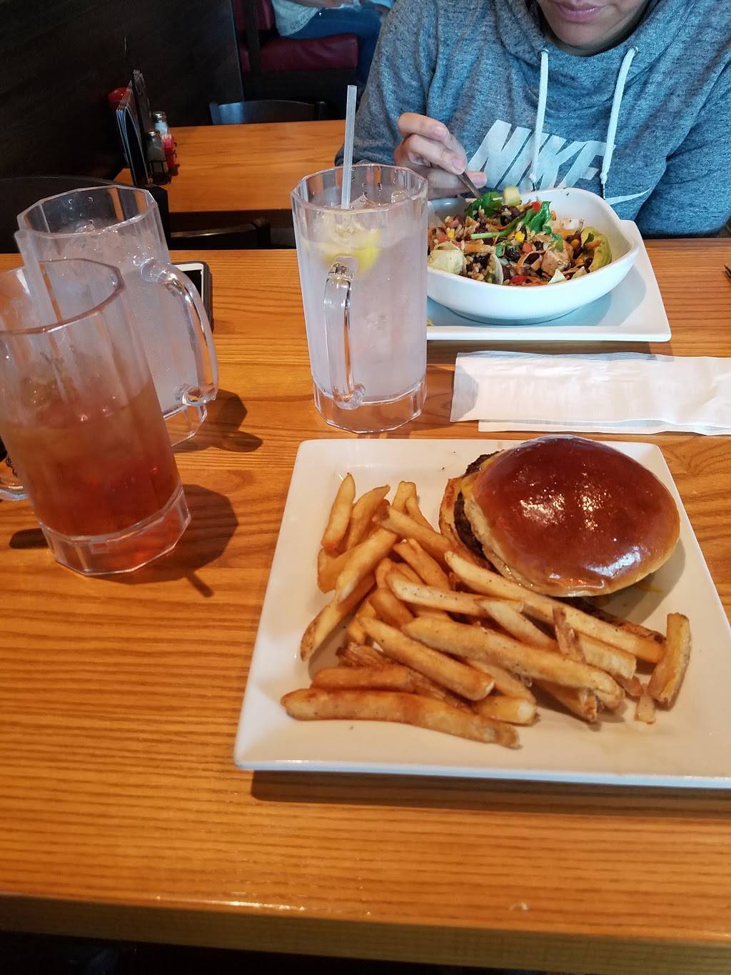 Chilis Grill & Bar | meal takeaway | 60 Crossroads Blvd, Dawsonville, GA 30534, USA | 7062162452 OR +1 706-216-2452