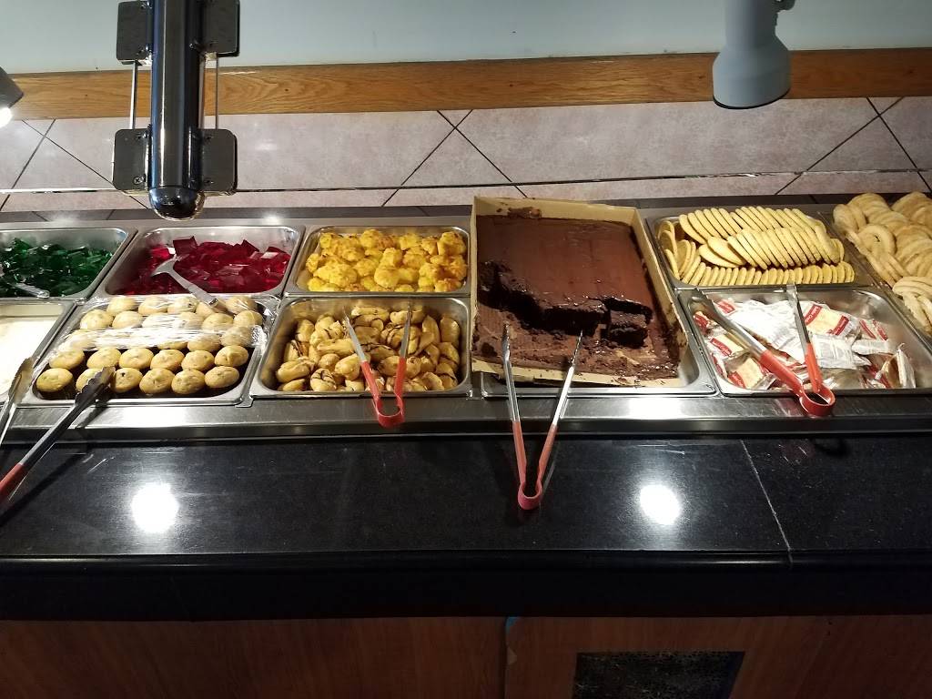 Peking Buffet | restaurant | 1015 W 7th St, Auburn, IN 46706, USA | 2609252746 OR +1 260-925-2746