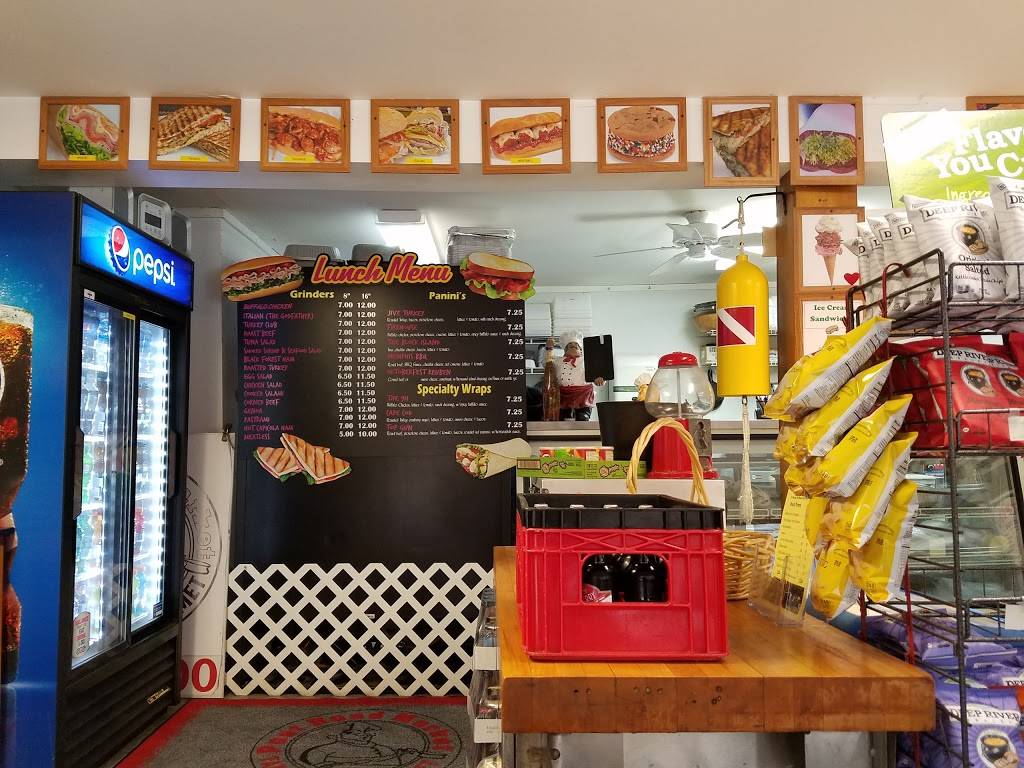 Post Road Market | meal takeaway | 217 Boston Post Rd, East Lyme, CT 06333, USA | 8607393800 OR +1 860-739-3800