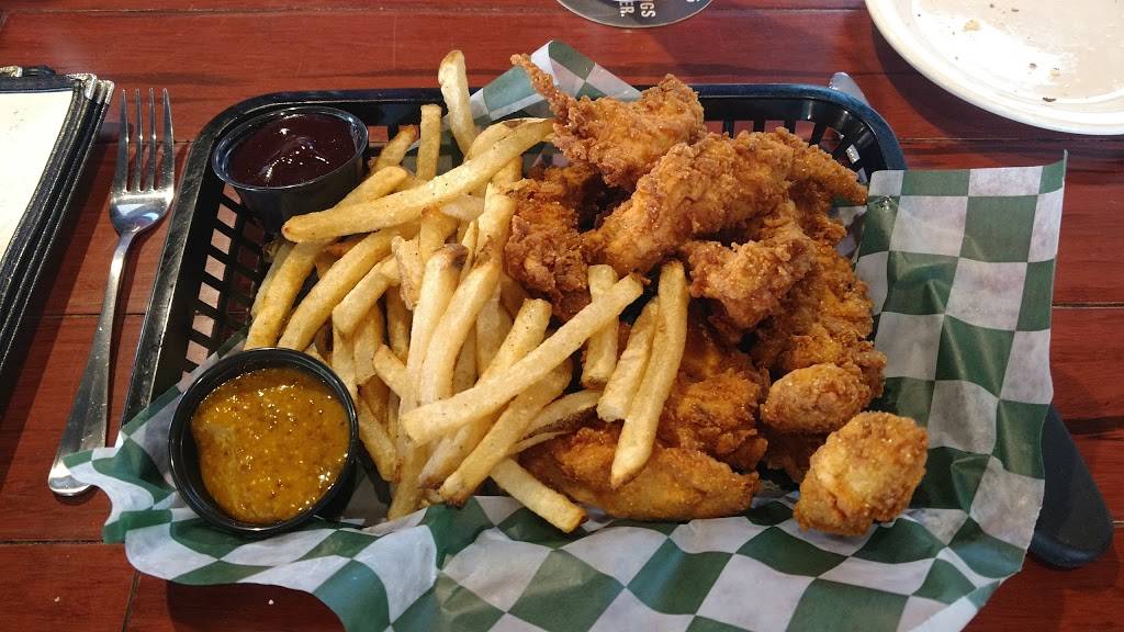 Magic Tree Pub & Eatery | restaurant | 7463 South Ave, Youngstown, OH 44512, USA | 3306292667 OR +1 330-629-2667