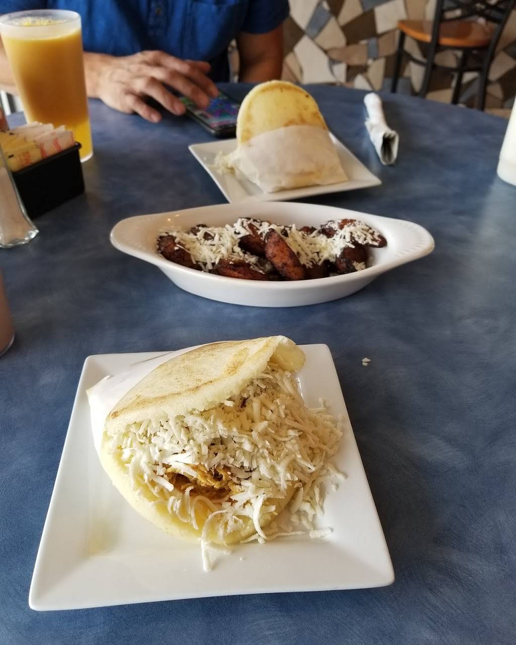 Arepas, Café & More | cafe | 1156 West State Road 436, Altamonte Springs, FL 32714, USA | 4073354903 OR +1 407-335-4903